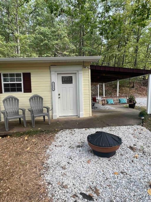 Cozy Cabin, Minutes From Lost River State Park Holiday home Mathias